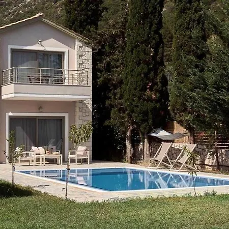 Avesta Private Niovi Lefkada City